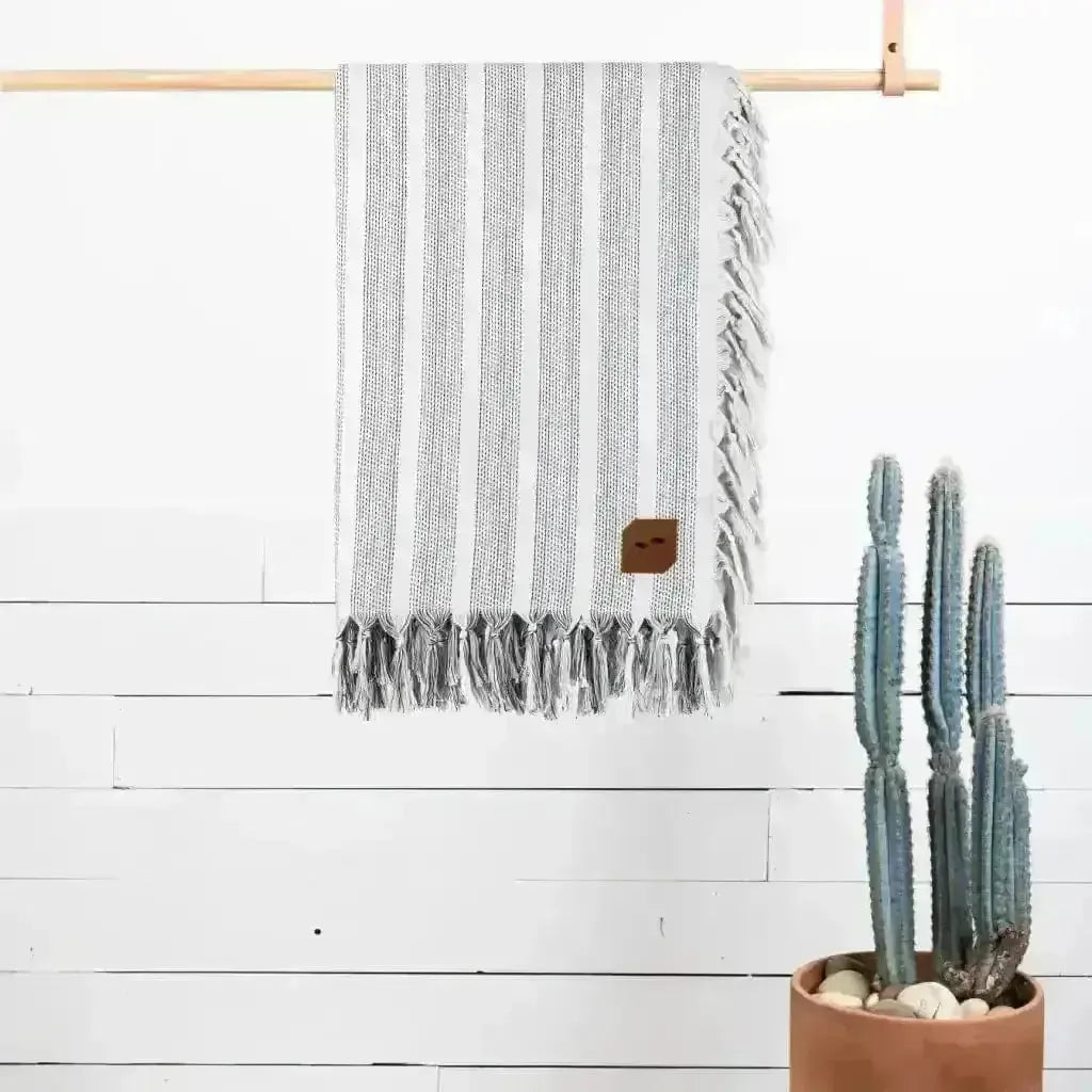 Luxurious Slowtide Dylan Cotton Blanket